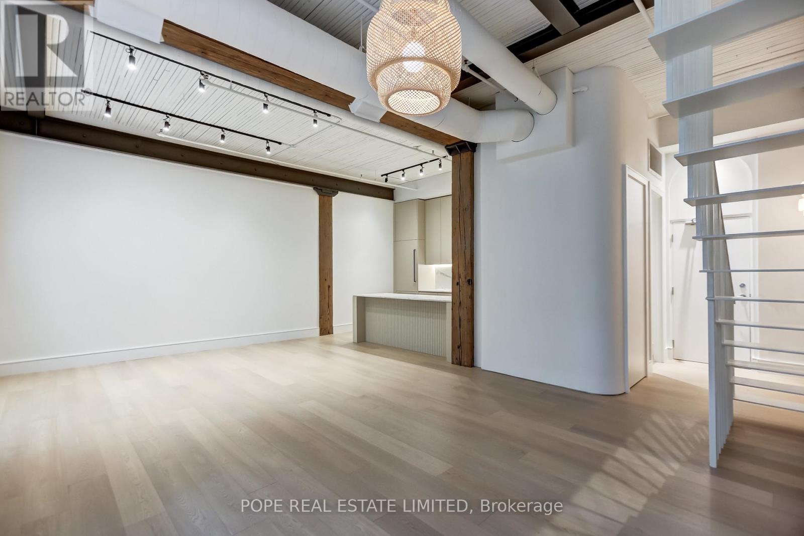 211 - 781 King Street W, Toronto, Ontario  M5V 3L5 - Photo 9 - C12425084