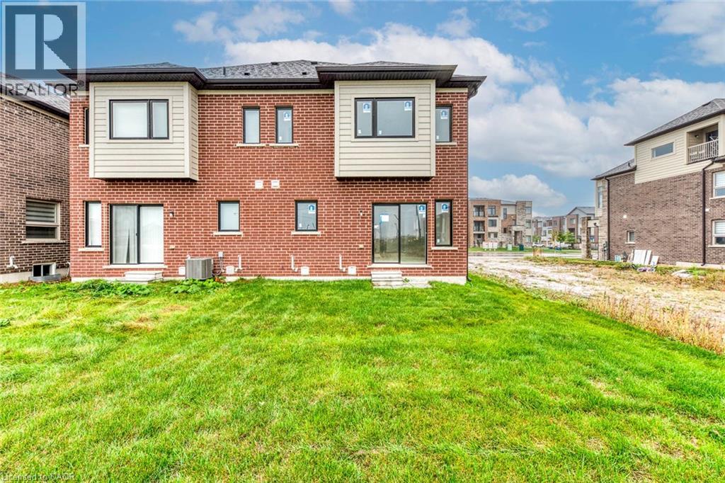 166 William Booth Avenue, Newmarket, Ontario  L3X 0K7 - Photo 2 - 40769519