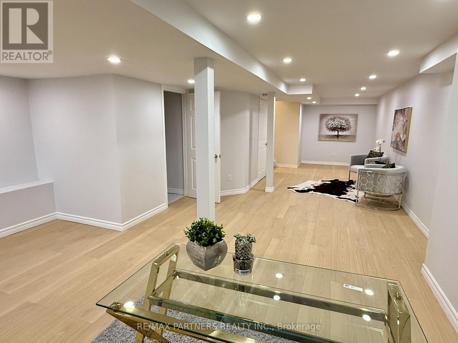 516 Bur Oak Avenue, Markham, Ontario  L6C 3A9 - Photo 15 - N12427583