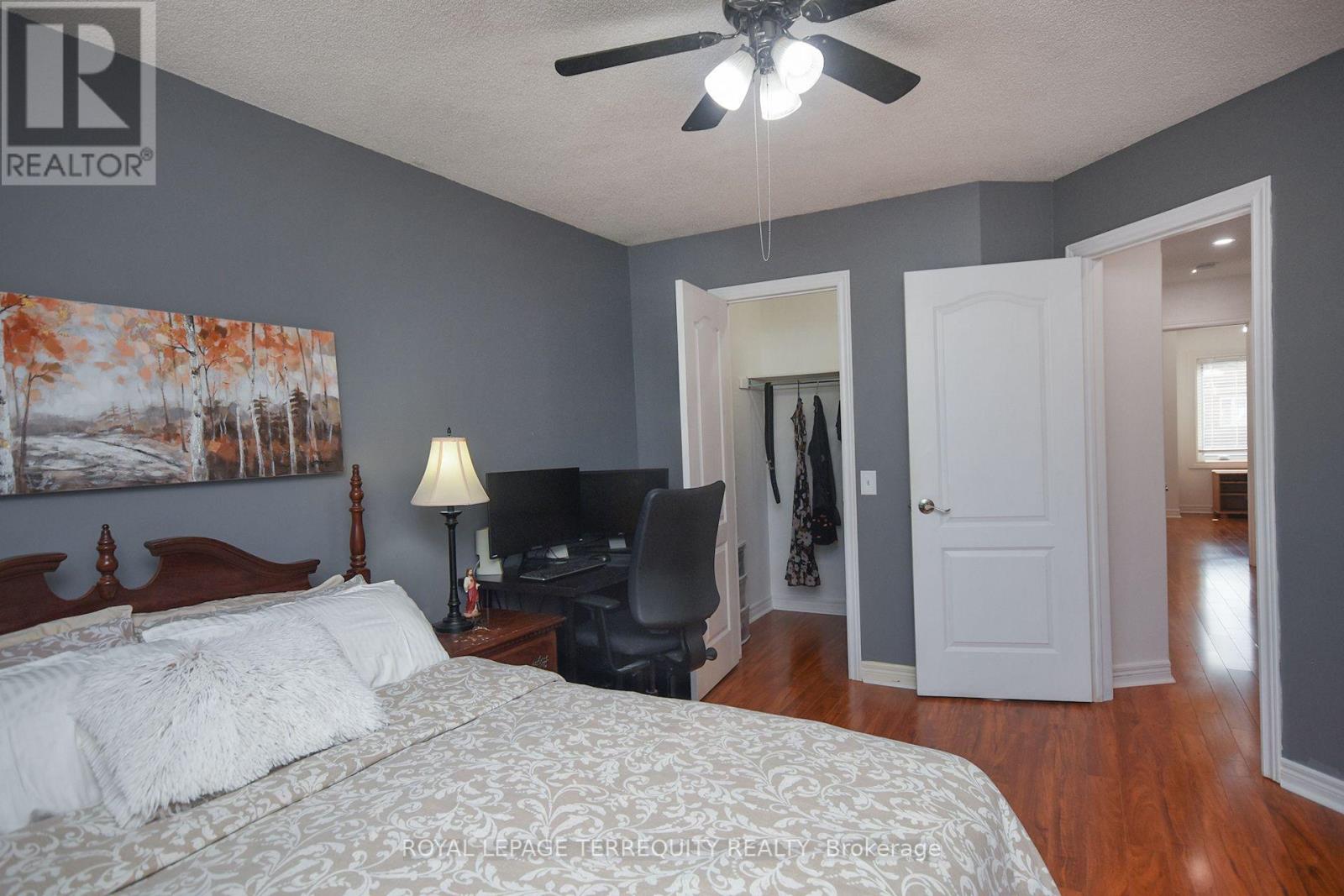 902 Ledbury Crescent, Mississauga, Ontario  L5V 2P8 - Photo 17 - W12361600