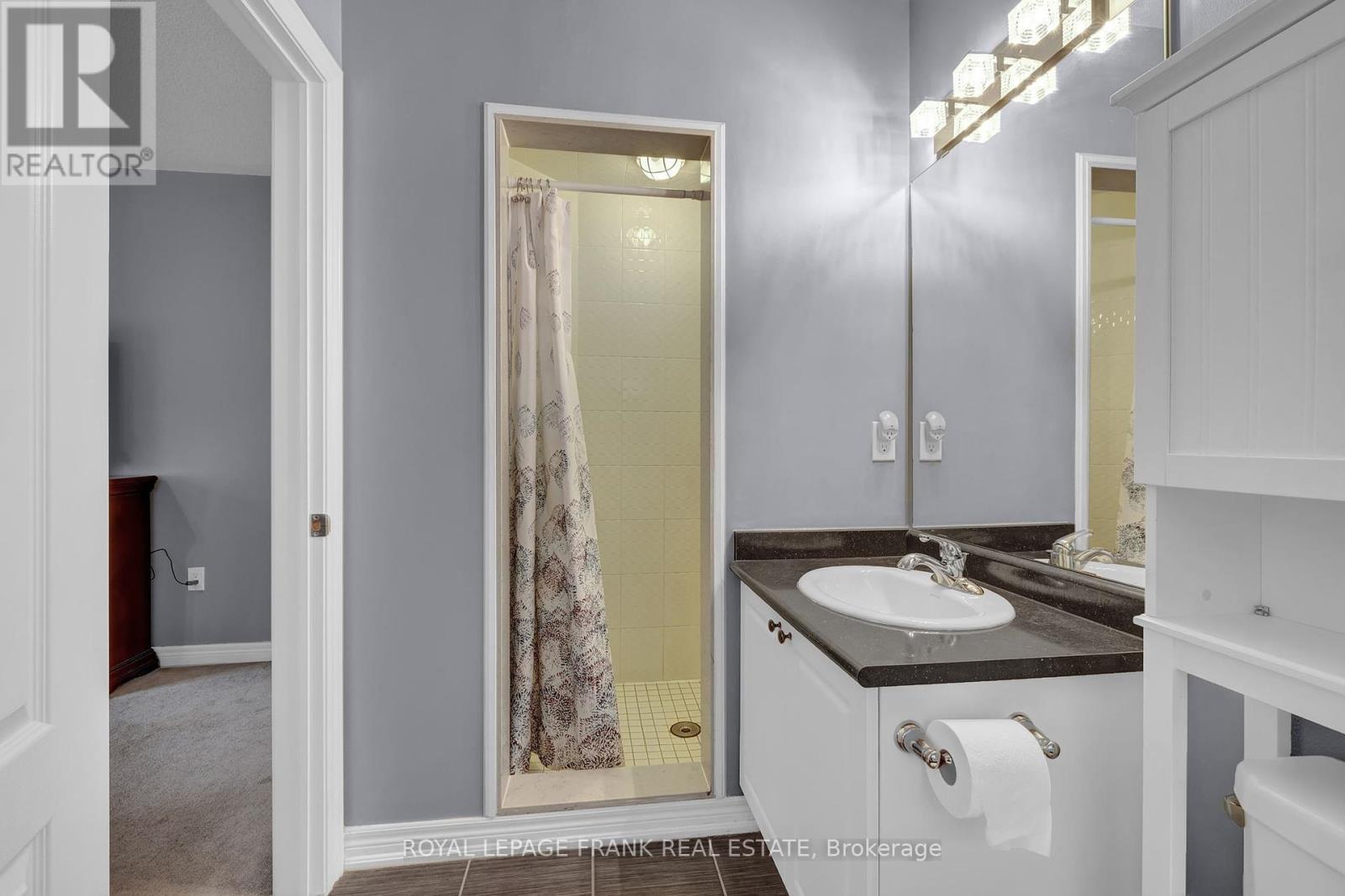 100 White Drive, Port Hope, Ontario  L1A 0B6 - Photo 13 - X12428479