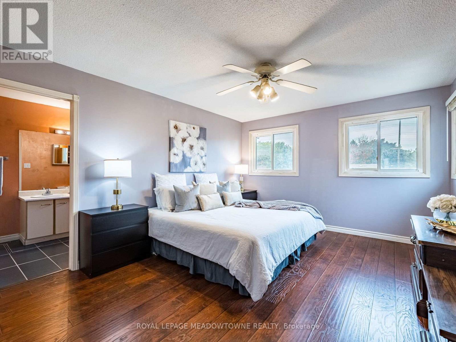 40 Lord Simcoe Drive, Brampton, Ontario  L6S 5H3 - Photo 30 - W12428351