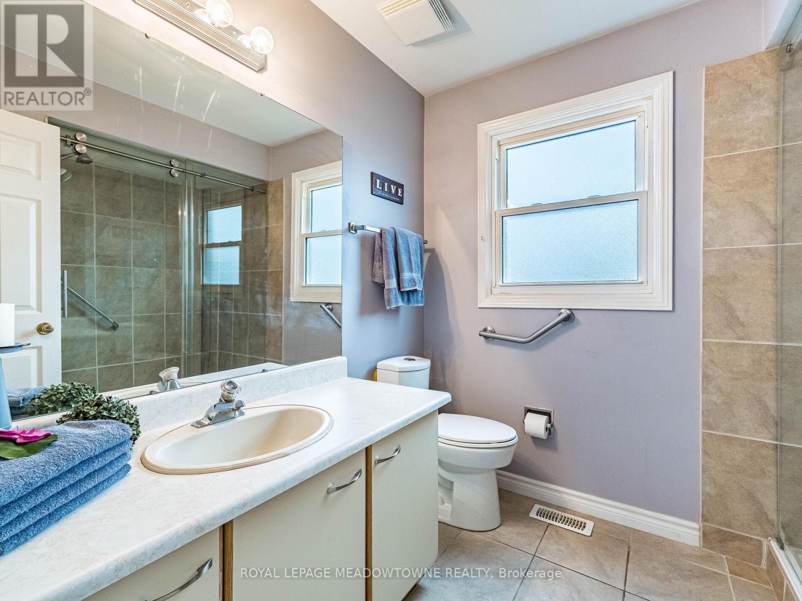 40 Lord Simcoe Drive, Brampton, Ontario  L6S 5H3 - Photo 42 - W12428351