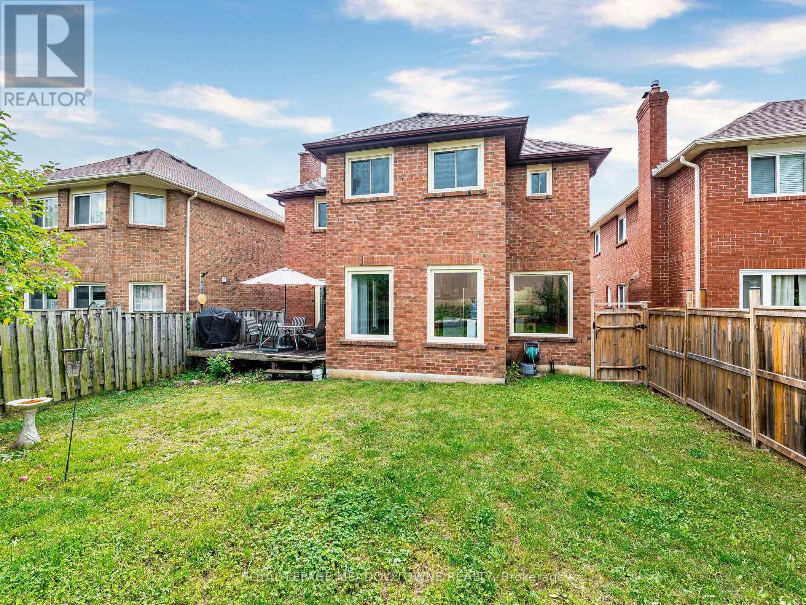 40 Lord Simcoe Drive, Brampton, Ontario  L6S 5H3 - Photo 46 - W12428351