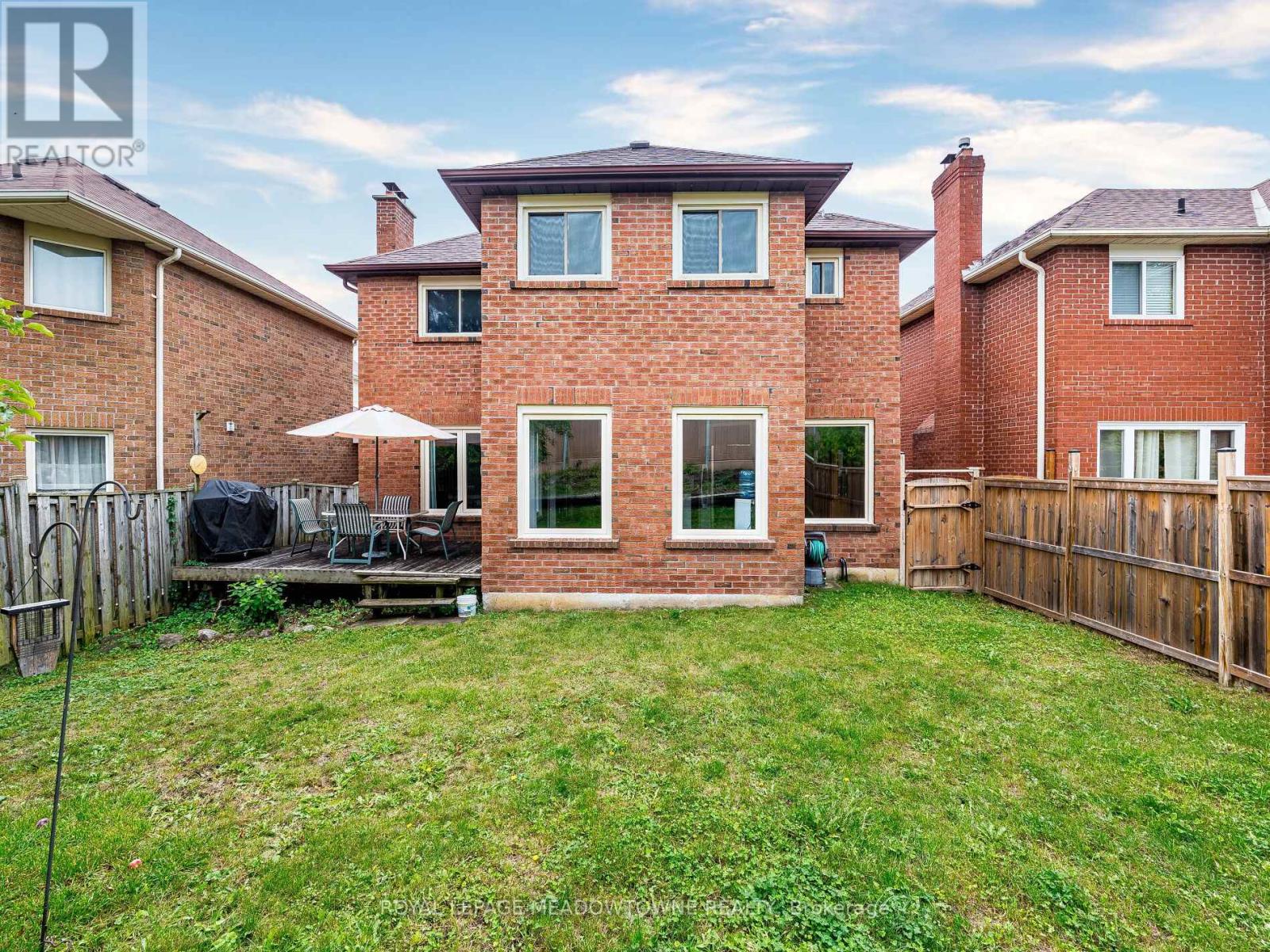 40 Lord Simcoe Drive, Brampton, Ontario  L6S 5H3 - Photo 48 - W12428351