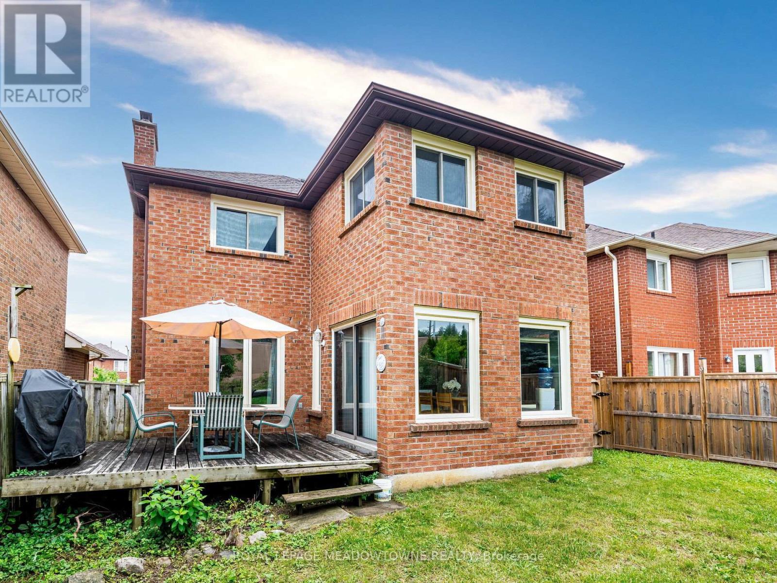 40 Lord Simcoe Drive, Brampton, Ontario  L6S 5H3 - Photo 49 - W12428351