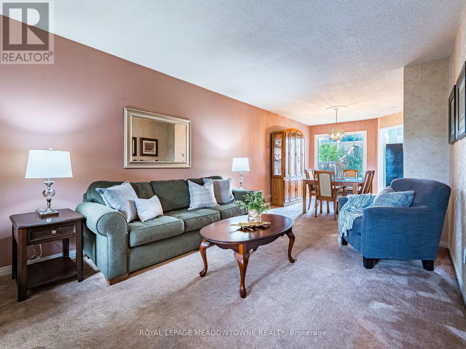 40 Lord Simcoe Drive, Brampton, Ontario  L6S 5H3 - Photo 9 - W12428351