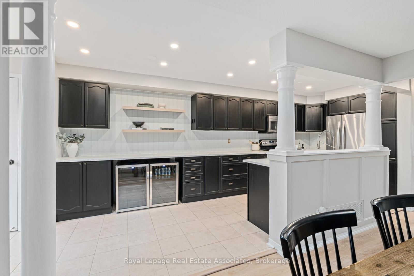 17 Snowberry Crescent, Halton Hills, Ontario  L7G 6M4 - Photo 14 - W12428356