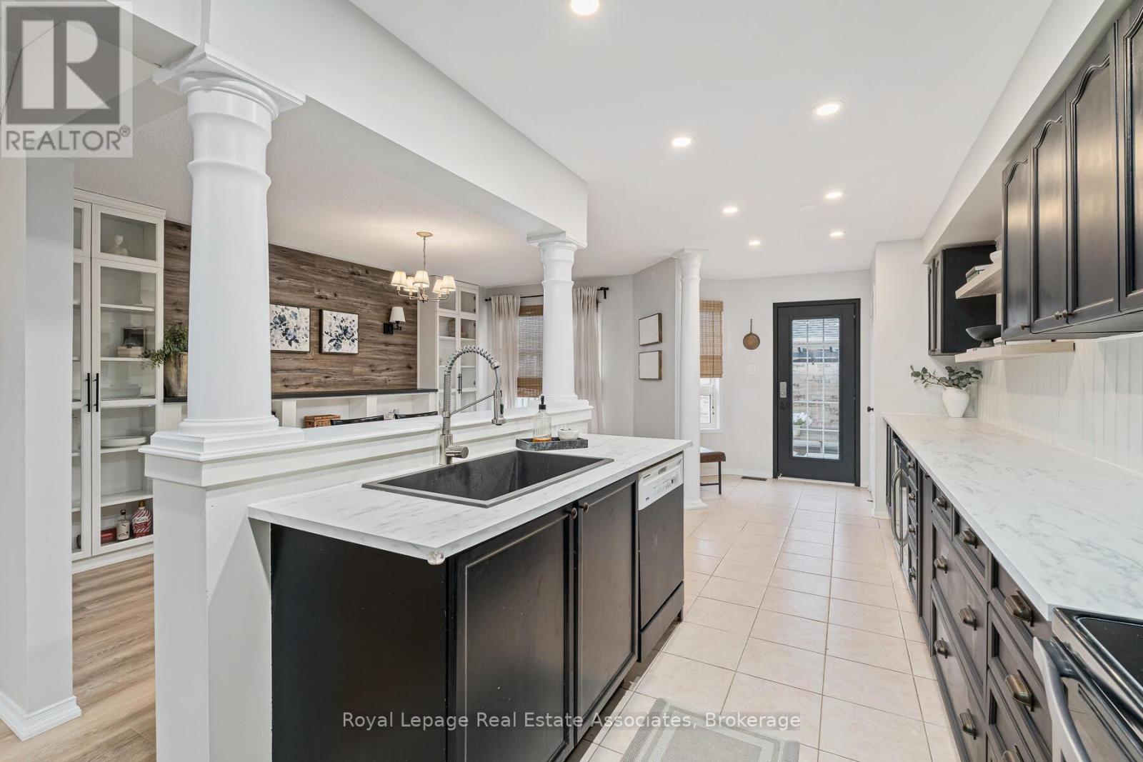 17 Snowberry Crescent, Halton Hills, Ontario  L7G 6M4 - Photo 17 - W12428356
