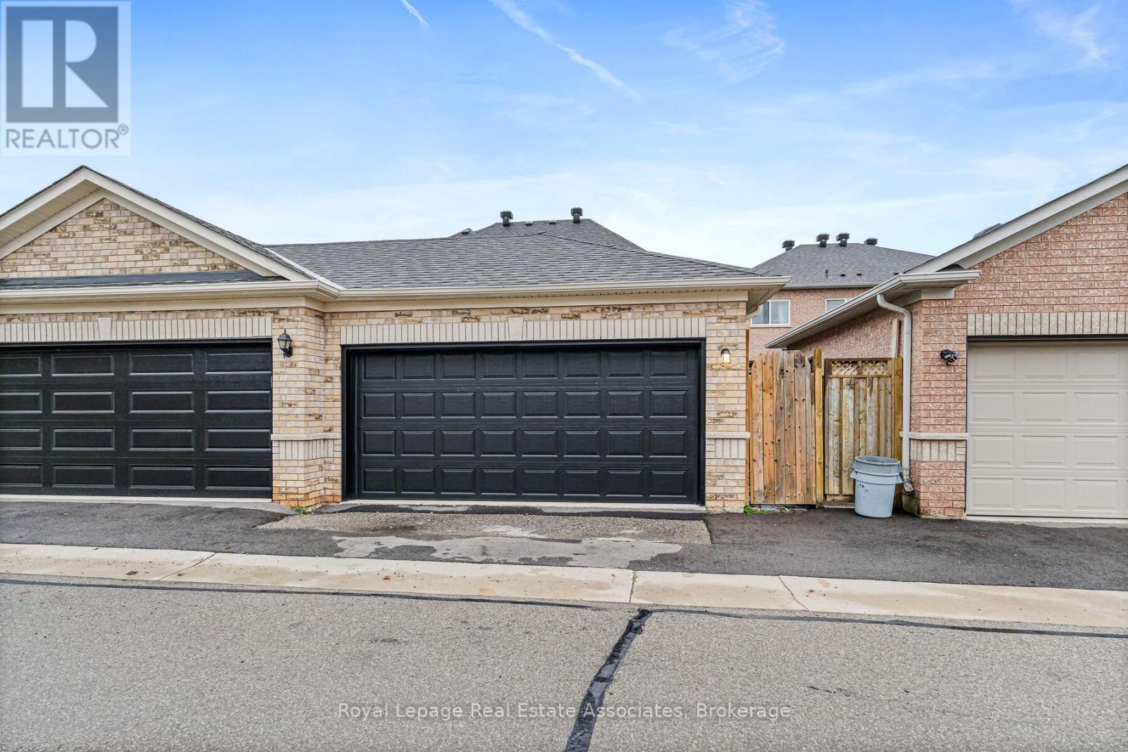 17 Snowberry Crescent, Halton Hills, Ontario  L7G 6M4 - Photo 28 - W12428356