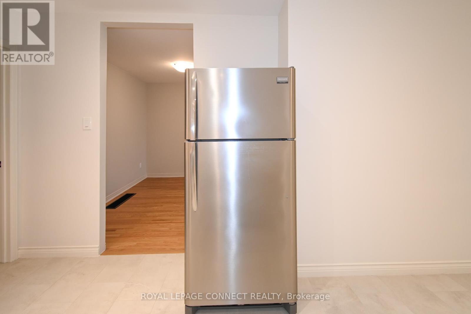 Main Level - 28 John Lindsay Court, Toronto, Ontario  M3L 2K1 - Photo 10 - W12428370