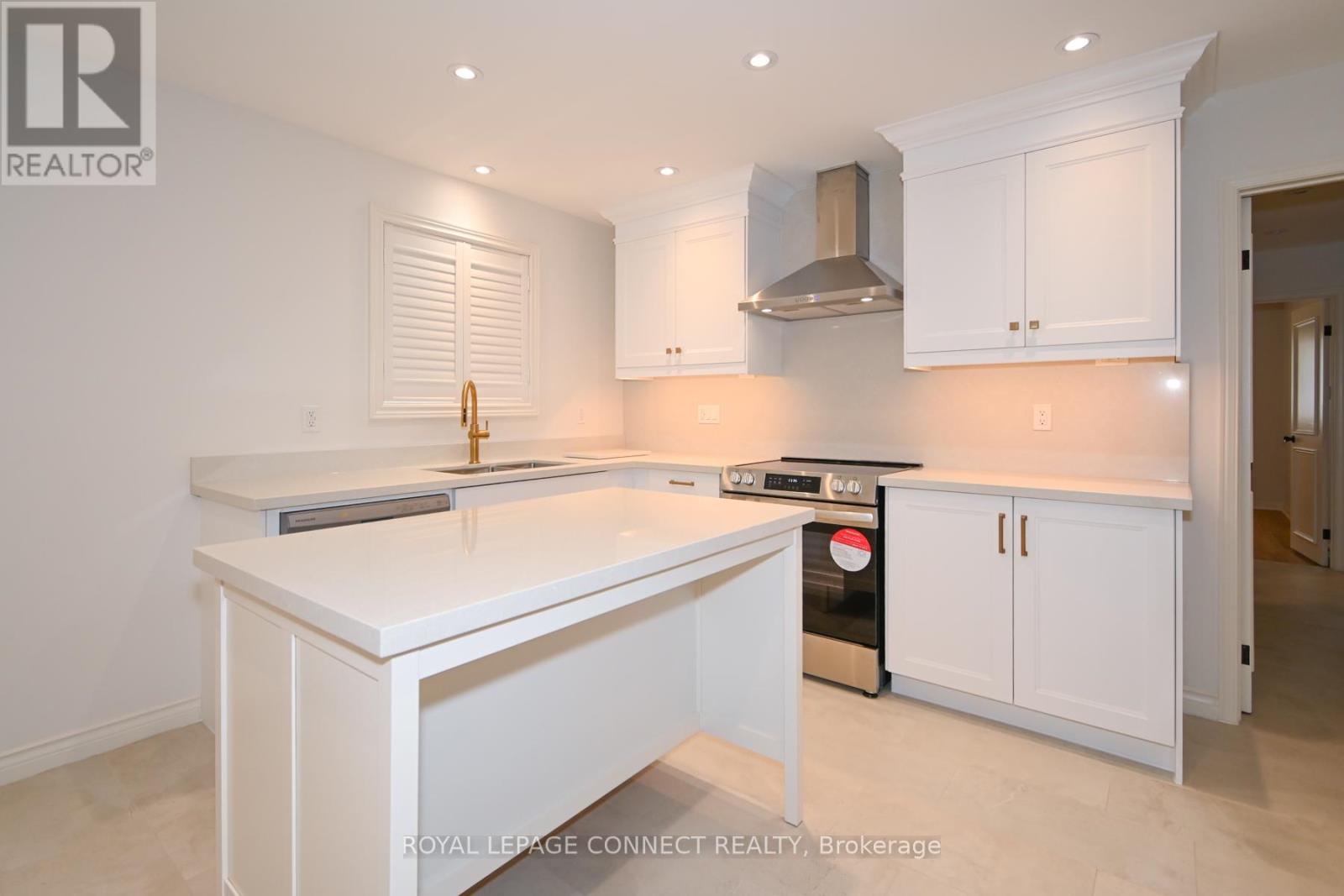 Main Level - 28 John Lindsay Court, Toronto, Ontario  M3L 2K1 - Photo 7 - W12428370