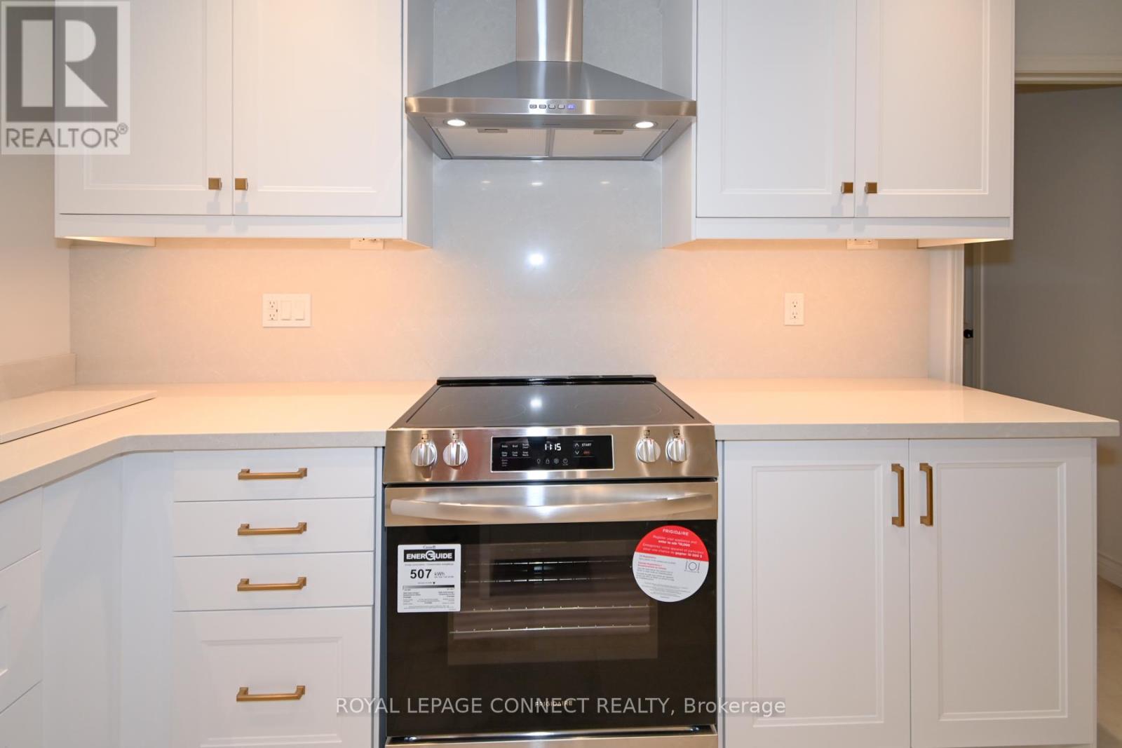 Main Level - 28 John Lindsay Court, Toronto, Ontario  M3L 2K1 - Photo 9 - W12428370