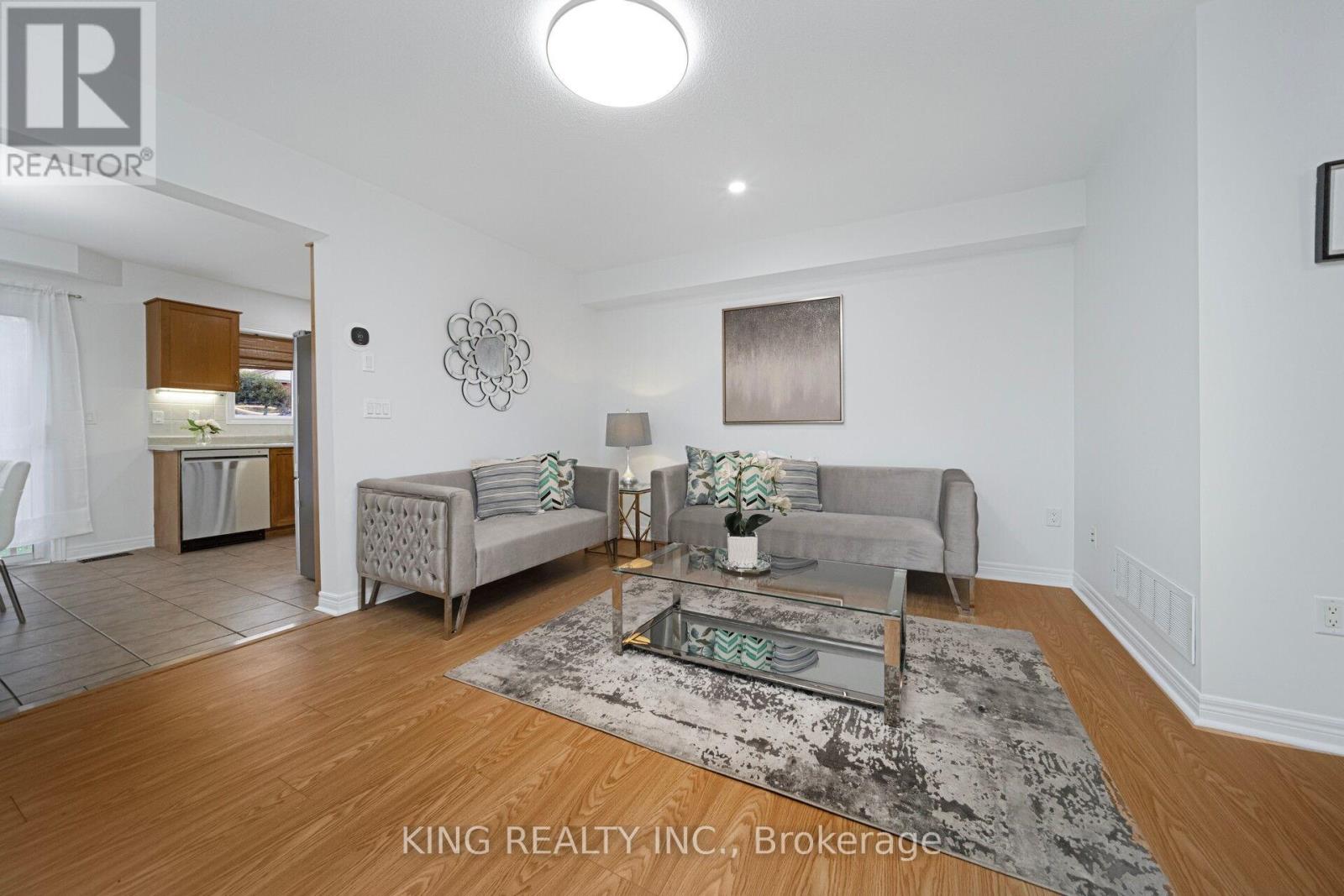 34 Dewridge Court, Brampton, Ontario  L5R 3C2 - Photo 11 - W12428371