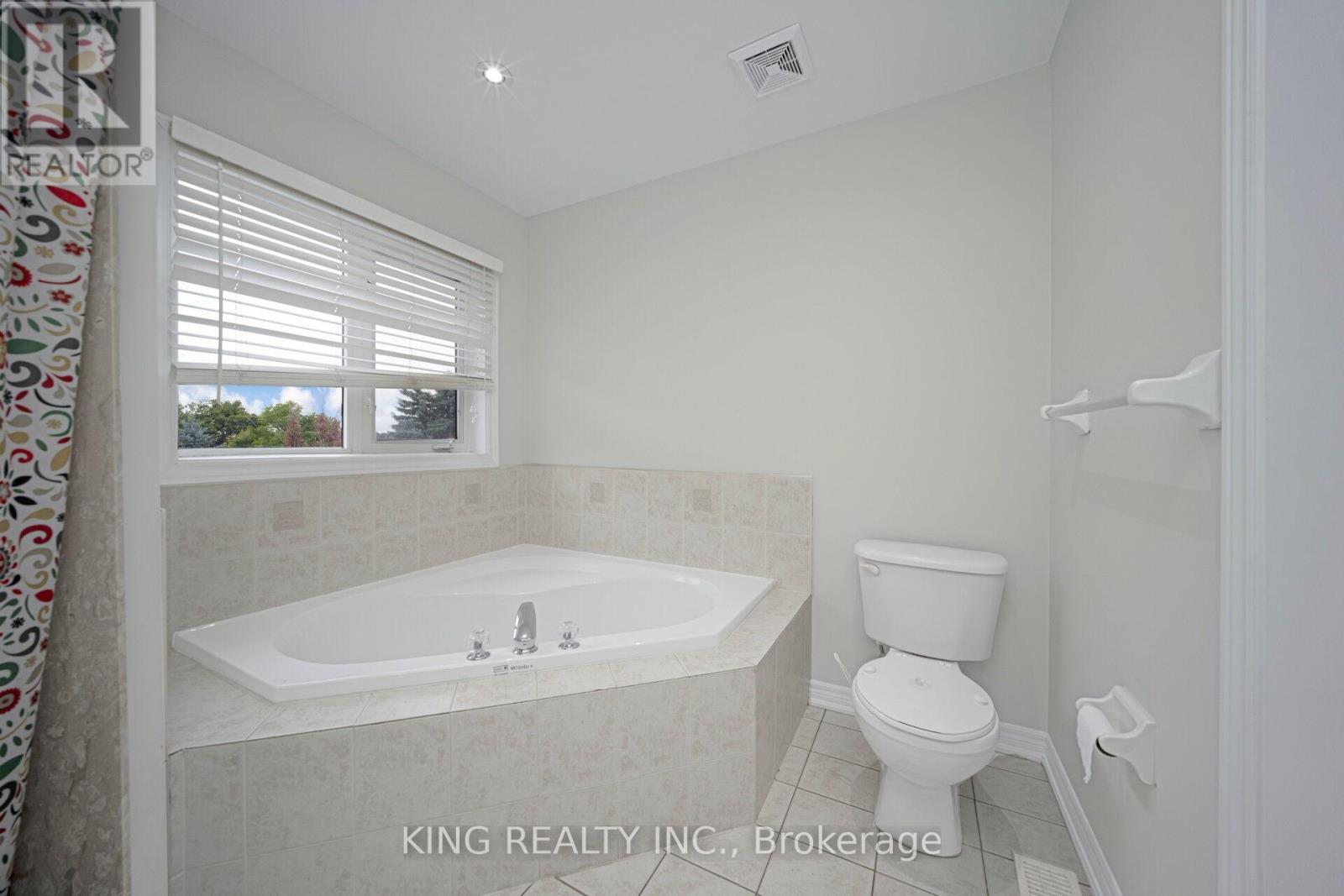 34 Dewridge Court, Brampton, Ontario  L5R 3C2 - Photo 32 - W12428371