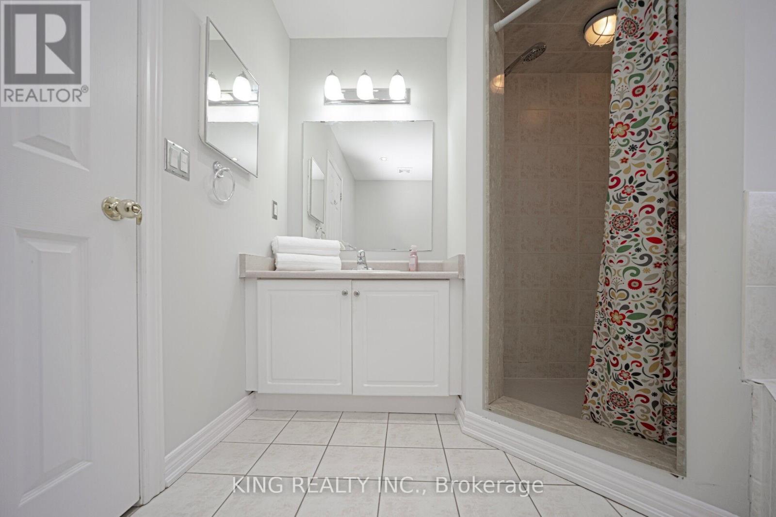 34 Dewridge Court, Brampton, Ontario  L5R 3C2 - Photo 35 - W12428371