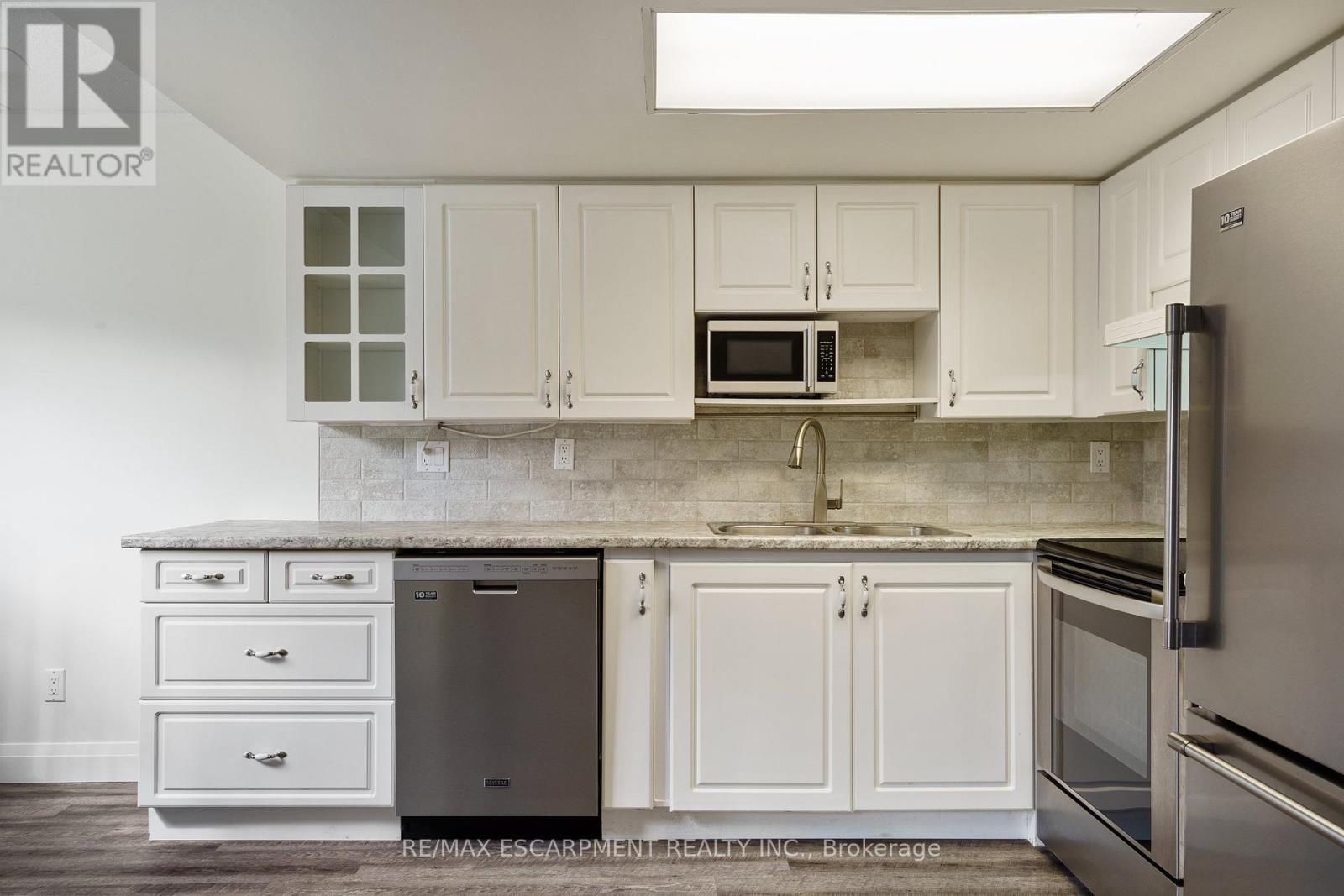 211 - 3499 Upper Middle Road, Burlington, Ontario  L7R 3X5 - Photo 16 - W12428390