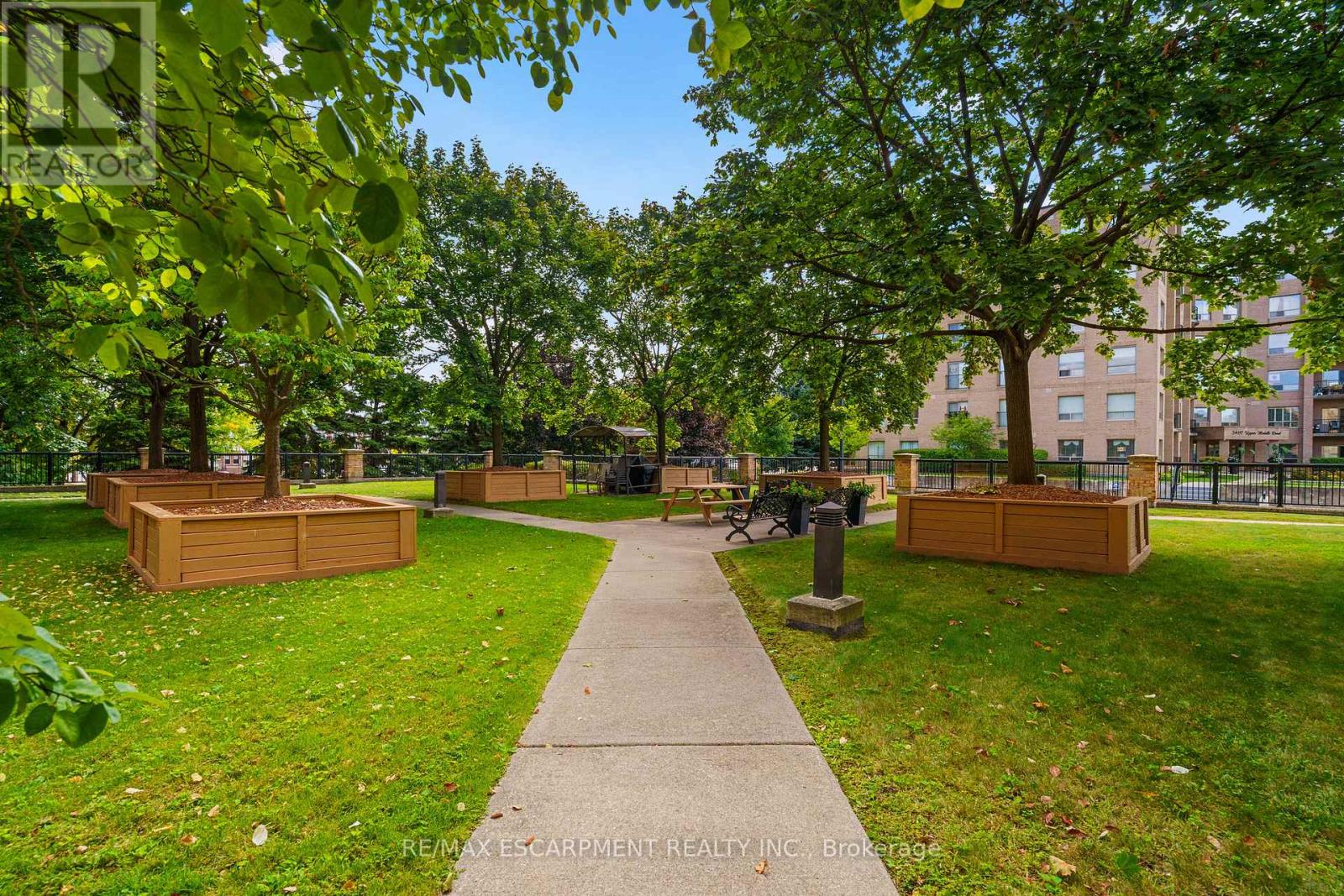 211 - 3499 Upper Middle Road, Burlington, Ontario  L7R 3X5 - Photo 39 - W12428390