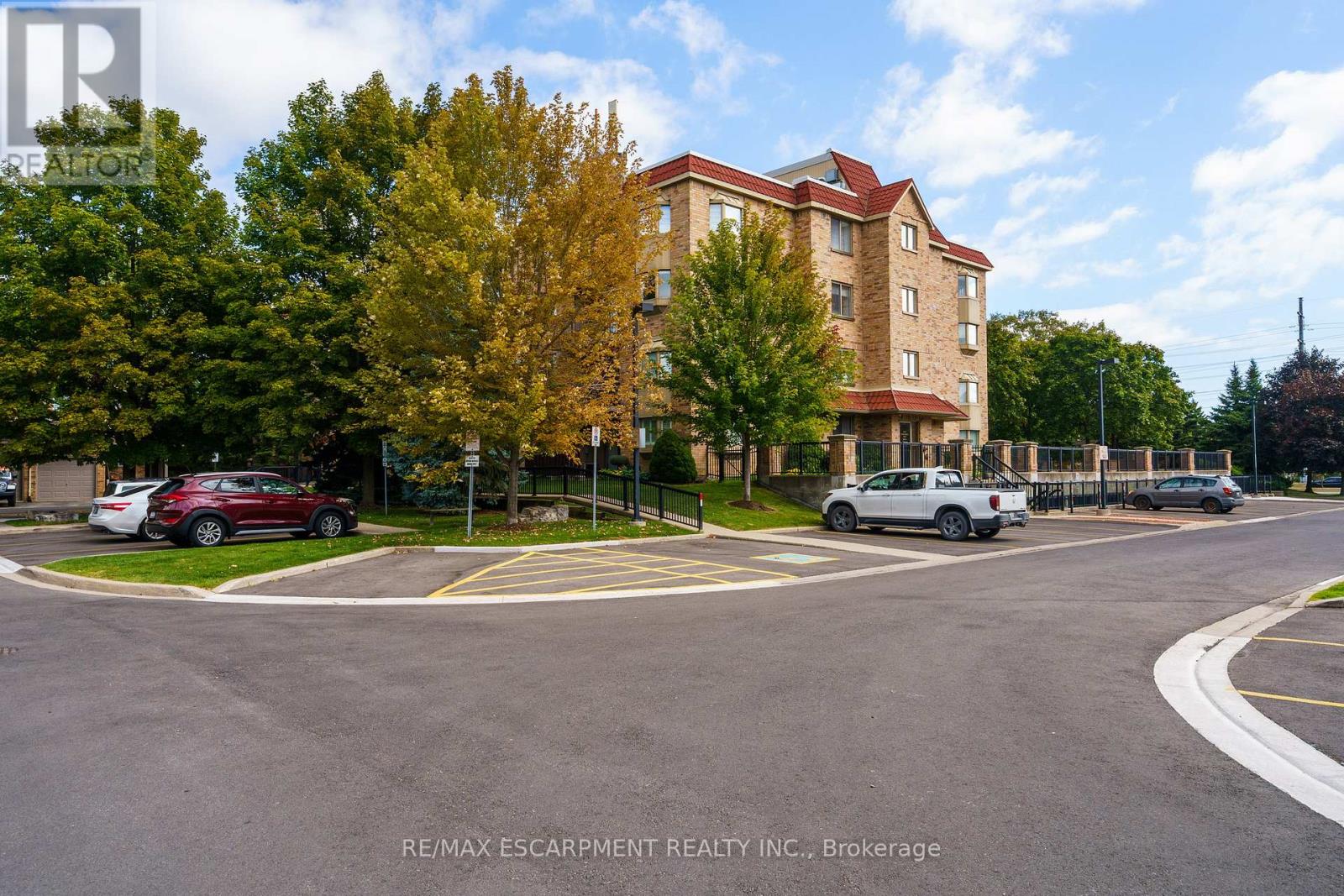 211 - 3499 Upper Middle Road, Burlington, Ontario  L7R 3X5 - Photo 42 - W12428390