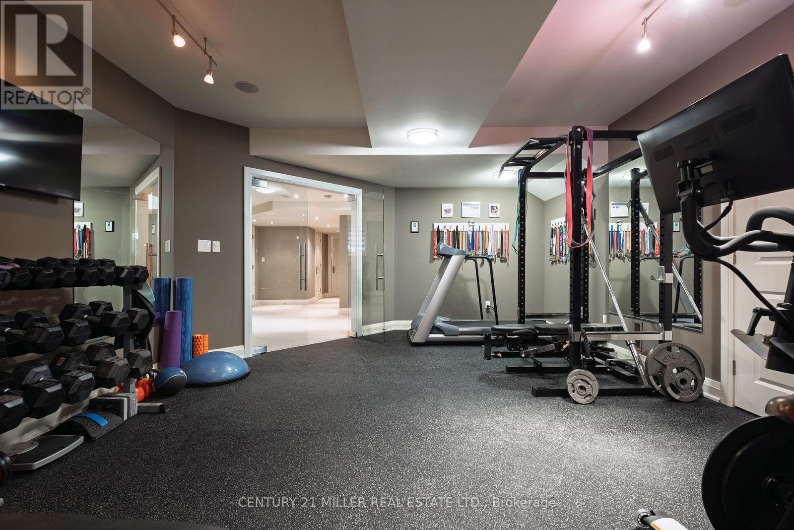 209 Donessle Drive, Oakville, Ontario  L6J 3Y7 - Photo 36 - W12428393
