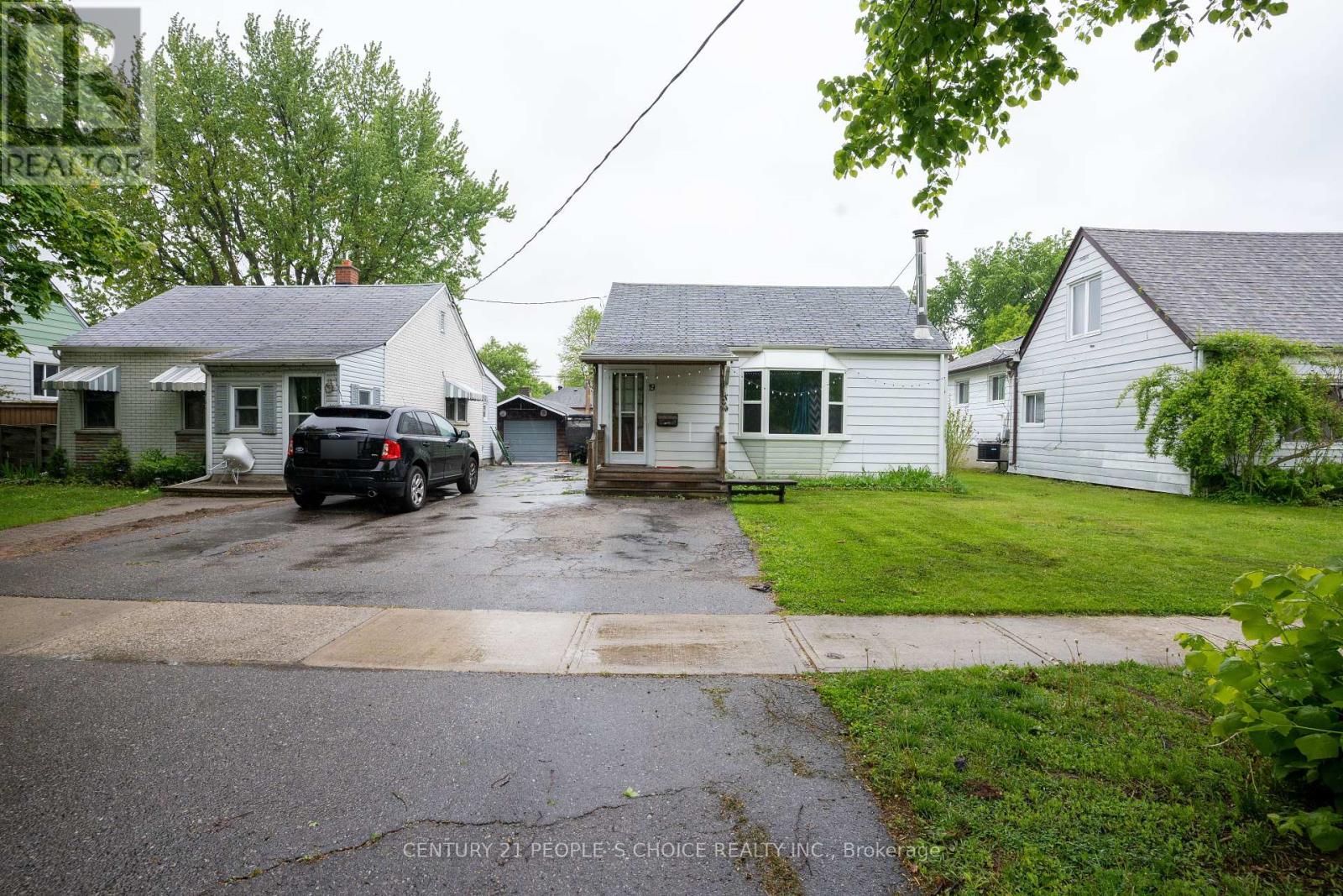 19 SUNSET BOULEVARD, Brampton, Ontario