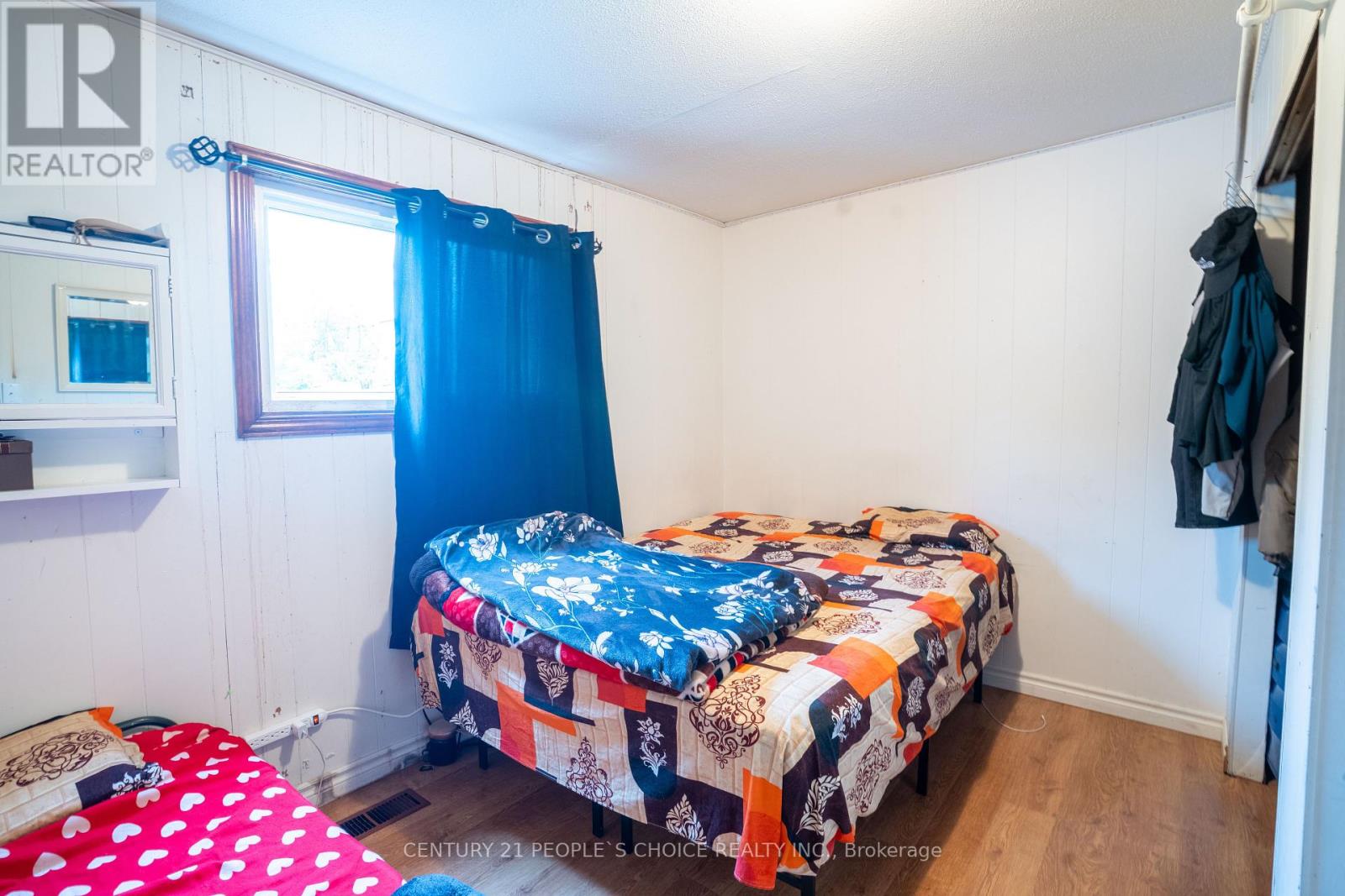 19 Sunset Boulevard, Brampton, Ontario  L1X 1W7 - Photo 14 - W12428398