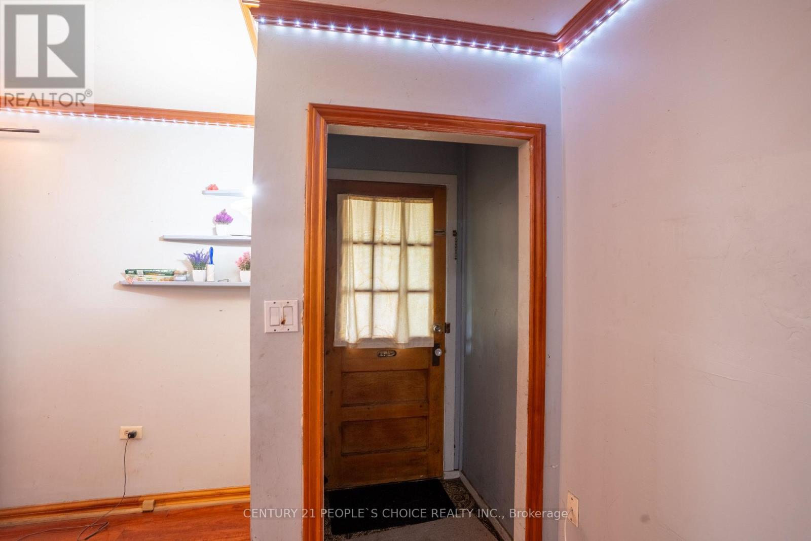 19 Sunset Boulevard, Brampton, Ontario  L1X 1W7 - Photo 9 - W12428398