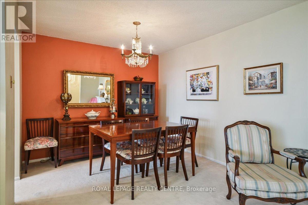 907 - 966 Inverhouse Drive, Mississauga, Ontario  L5V 4B6 - Photo 10 - W12428399