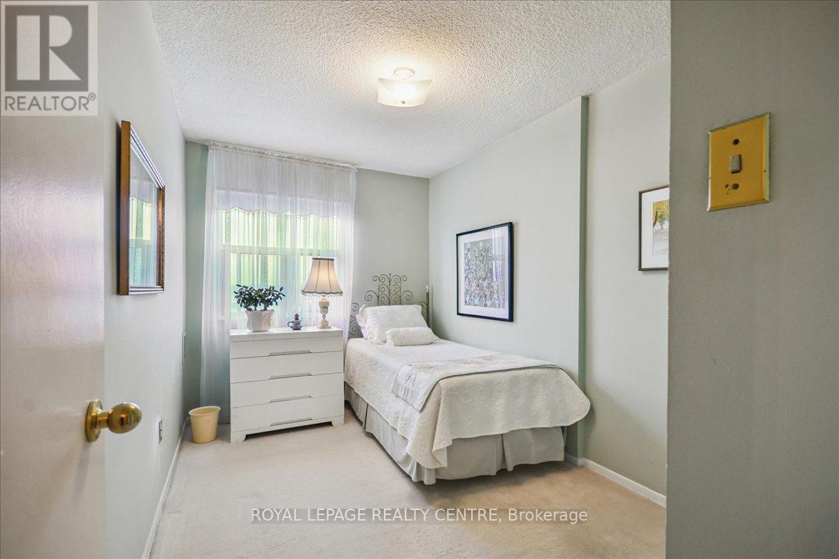 907 - 966 Inverhouse Drive, Mississauga, Ontario  L5V 4B6 - Photo 21 - W12428399