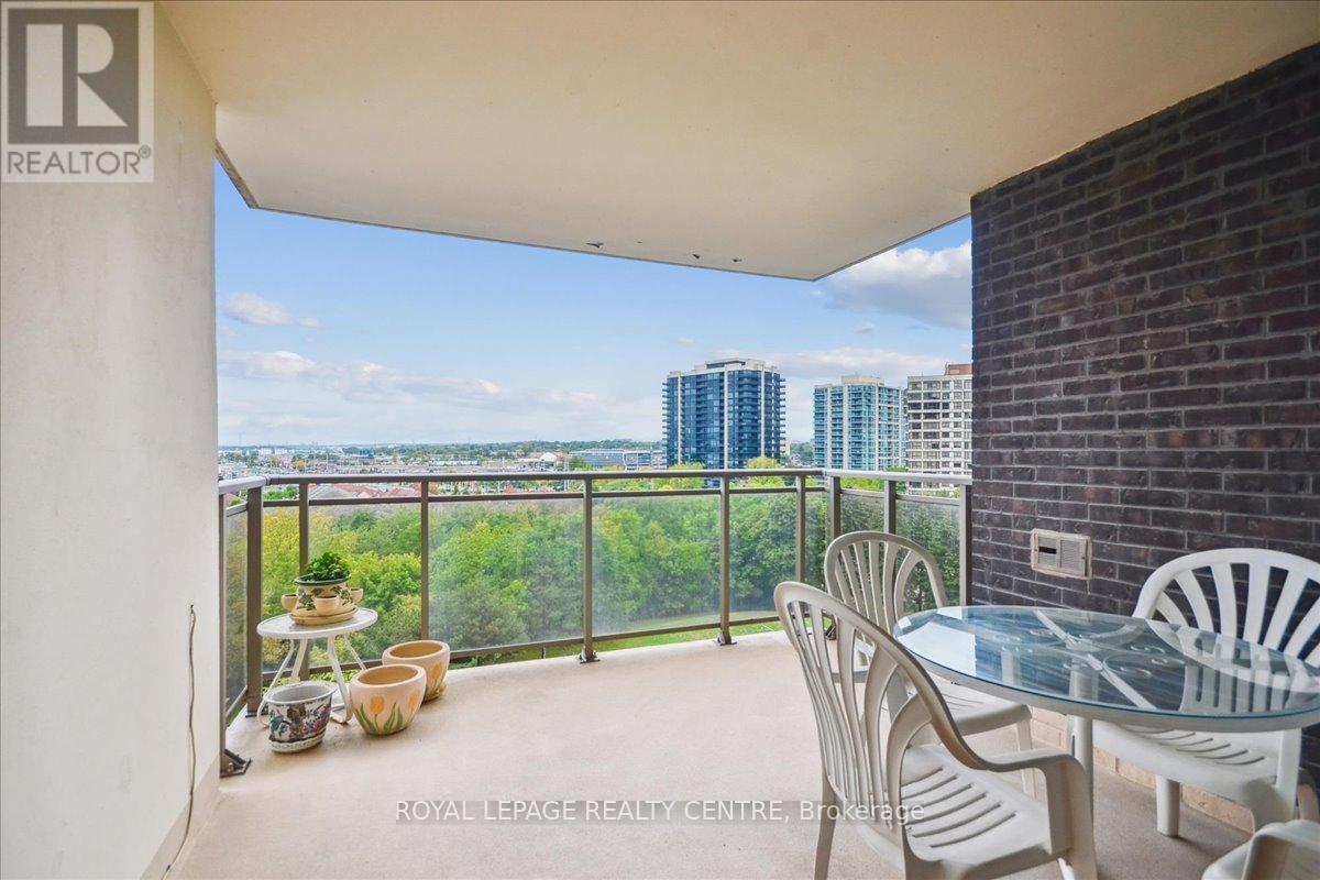 907 - 966 Inverhouse Drive, Mississauga, Ontario  L5V 4B6 - Photo 26 - W12428399