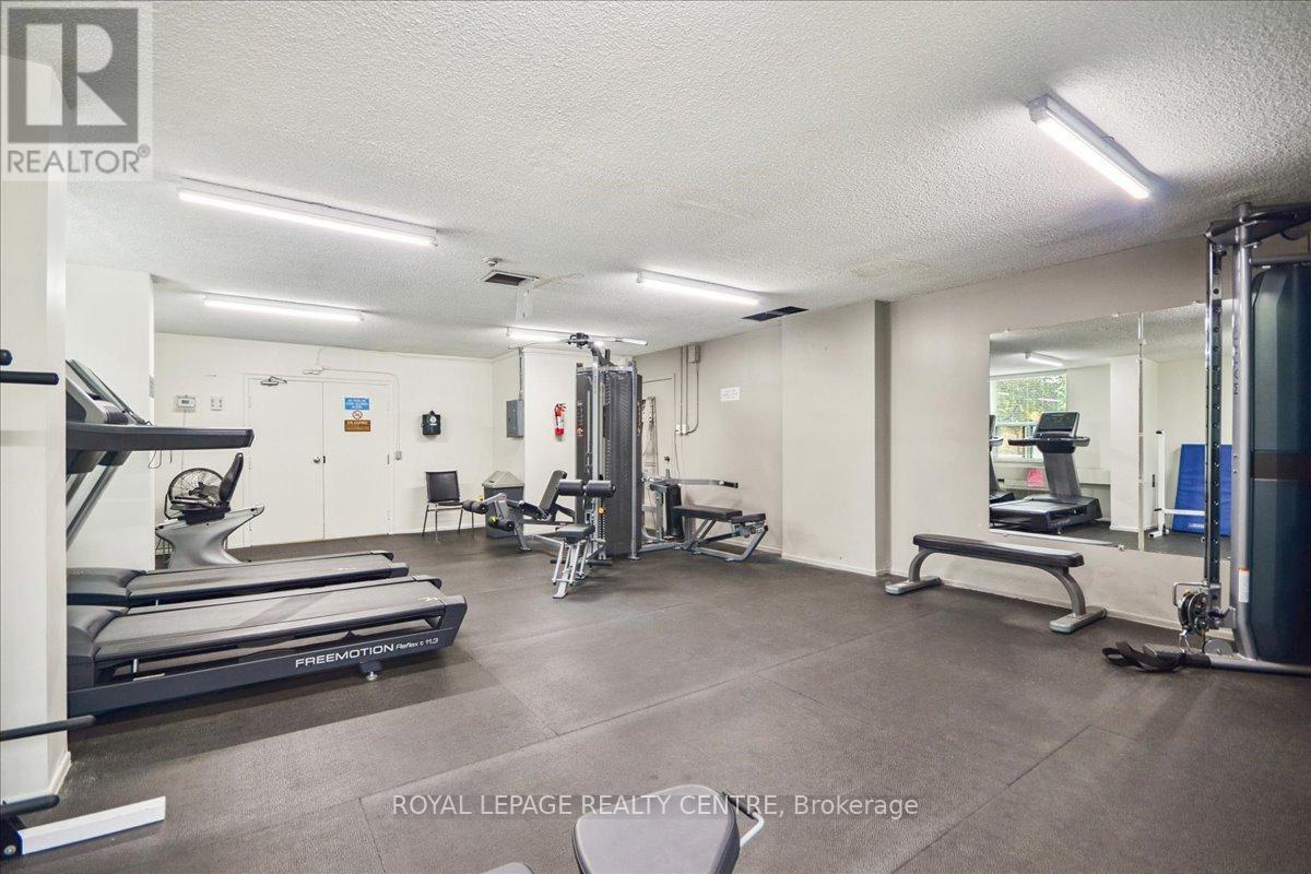 907 - 966 Inverhouse Drive, Mississauga, Ontario  L5V 4B6 - Photo 31 - W12428399