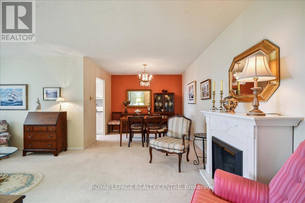 907 - 966 Inverhouse Drive, Mississauga, Ontario  L5V 4B6 - Photo 7 - W12428399