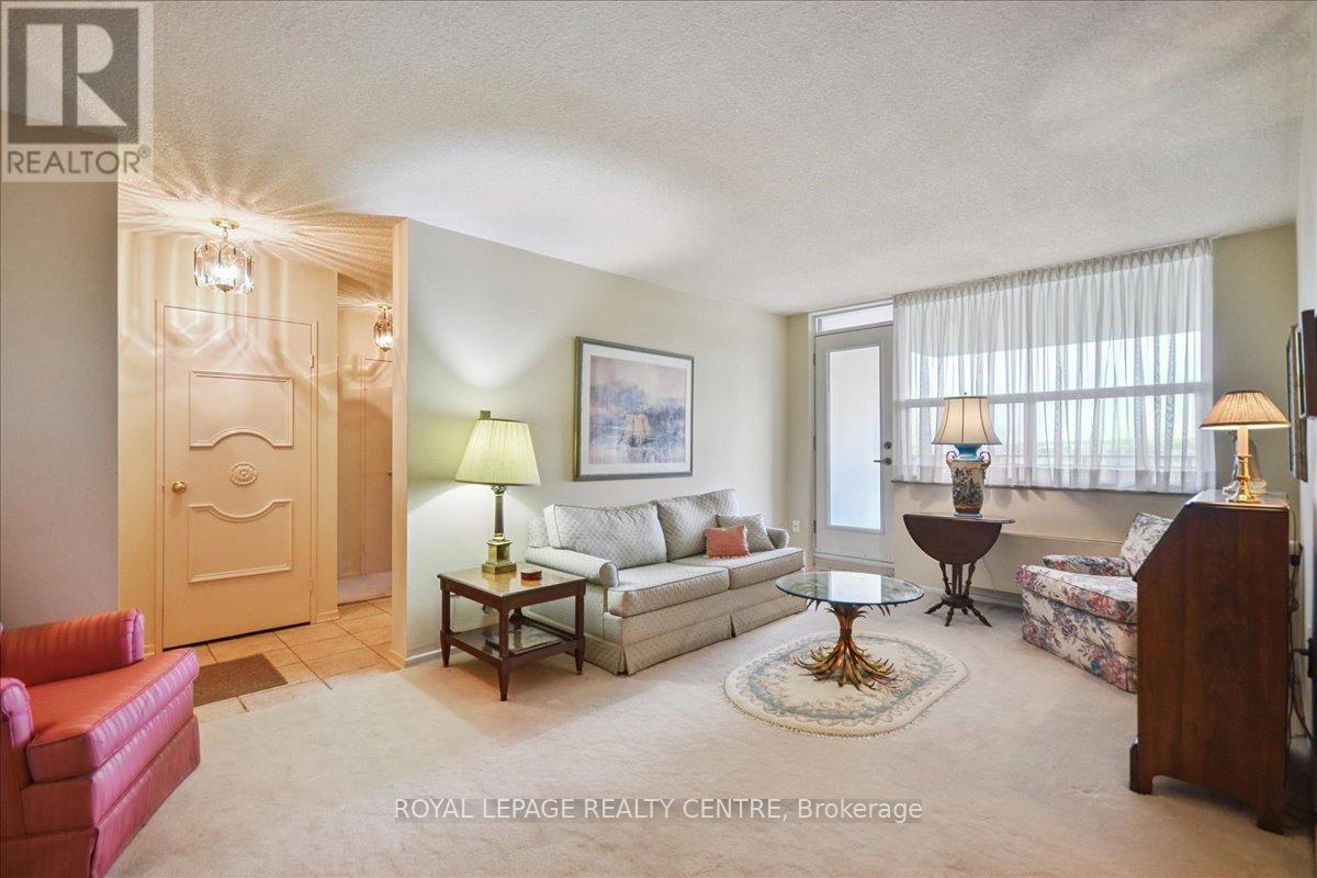 907 - 966 Inverhouse Drive, Mississauga, Ontario  L5V 4B6 - Photo 9 - W12428399