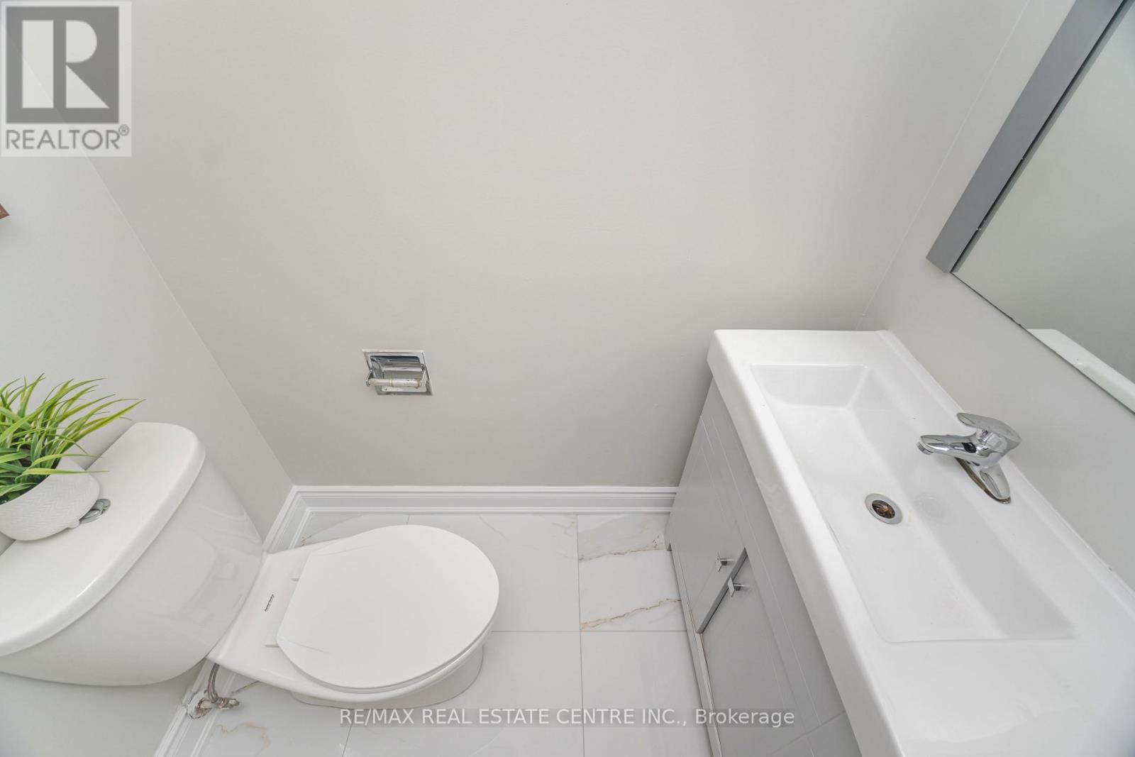 76 Moffatt Avenue, Brampton, Ontario  L6Y 2P3 - Photo 23 - W12428403