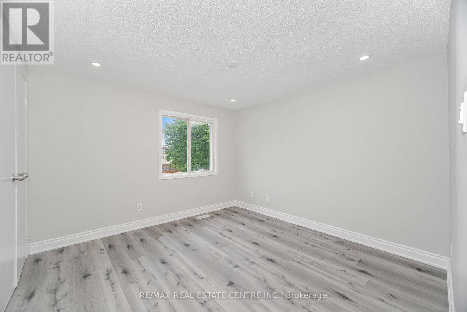 76 Moffatt Avenue, Brampton, Ontario  L6Y 2P3 - Photo 37 - W12428403