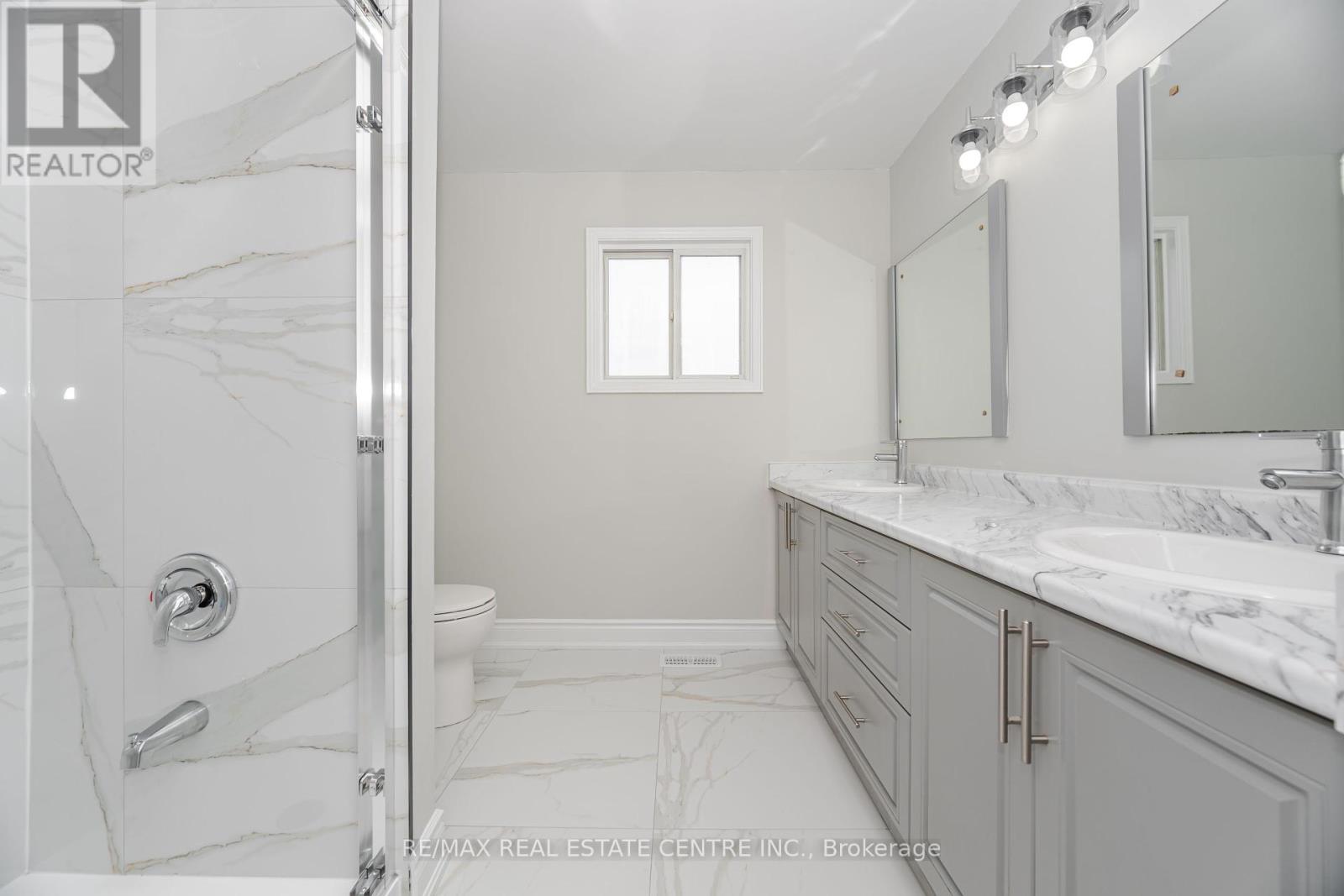 76 Moffatt Avenue, Brampton, Ontario  L6Y 2P3 - Photo 39 - W12428403