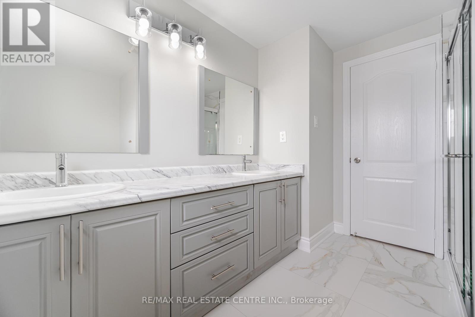 76 Moffatt Avenue, Brampton, Ontario  L6Y 2P3 - Photo 40 - W12428403