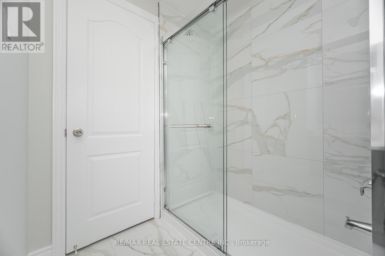 76 Moffatt Avenue, Brampton, Ontario  L6Y 2P3 - Photo 41 - W12428403