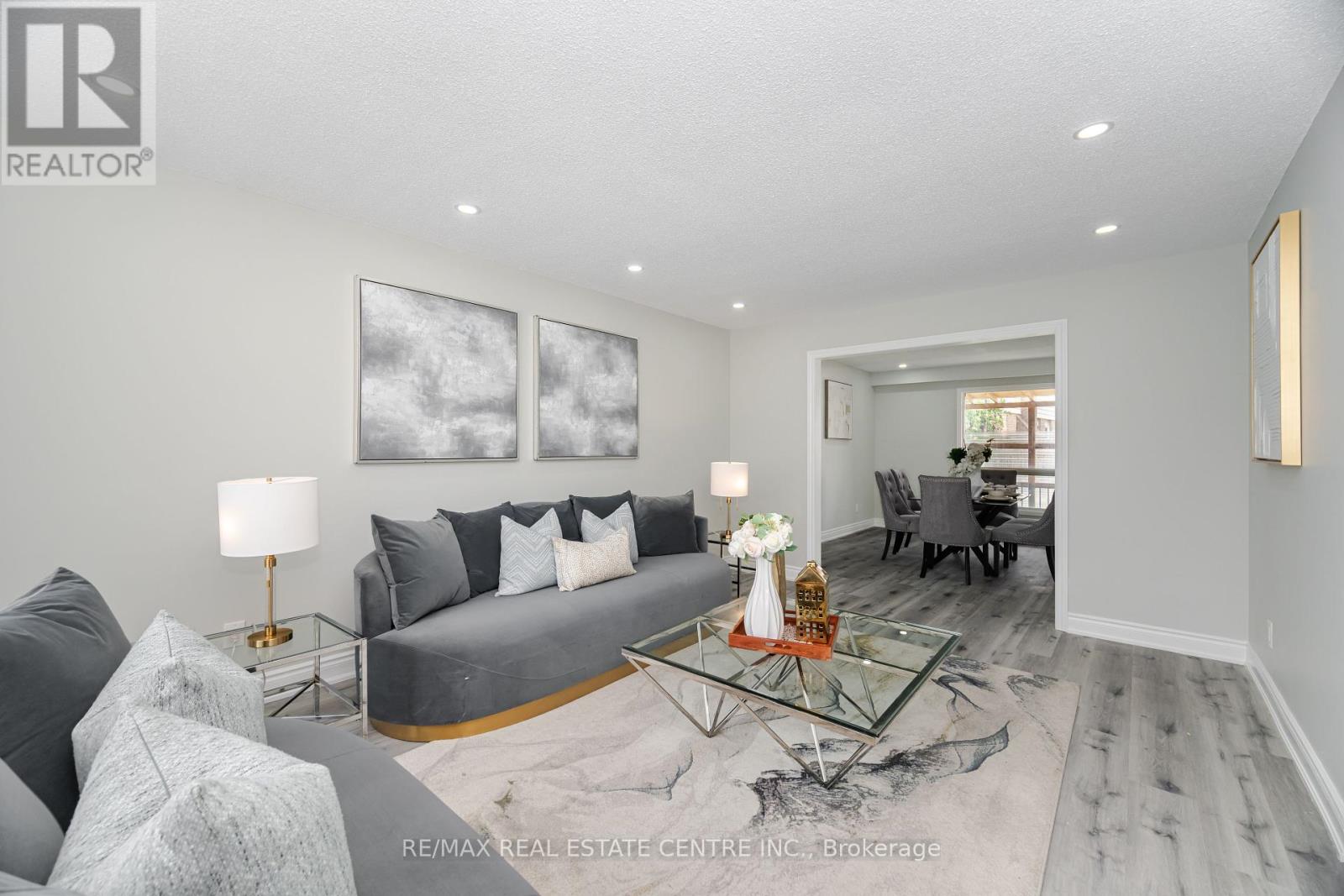 76 Moffatt Avenue, Brampton, Ontario  L6Y 2P3 - Photo 9 - W12428403