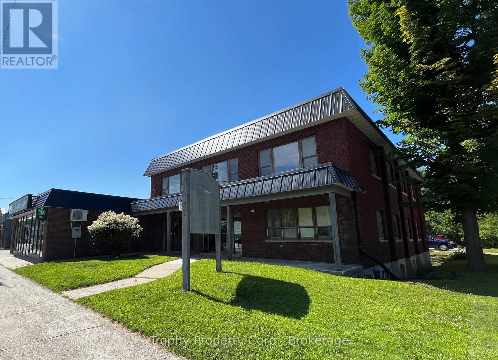 200 - 235 HIGHLAND STREET, Dysart et al, Ontario