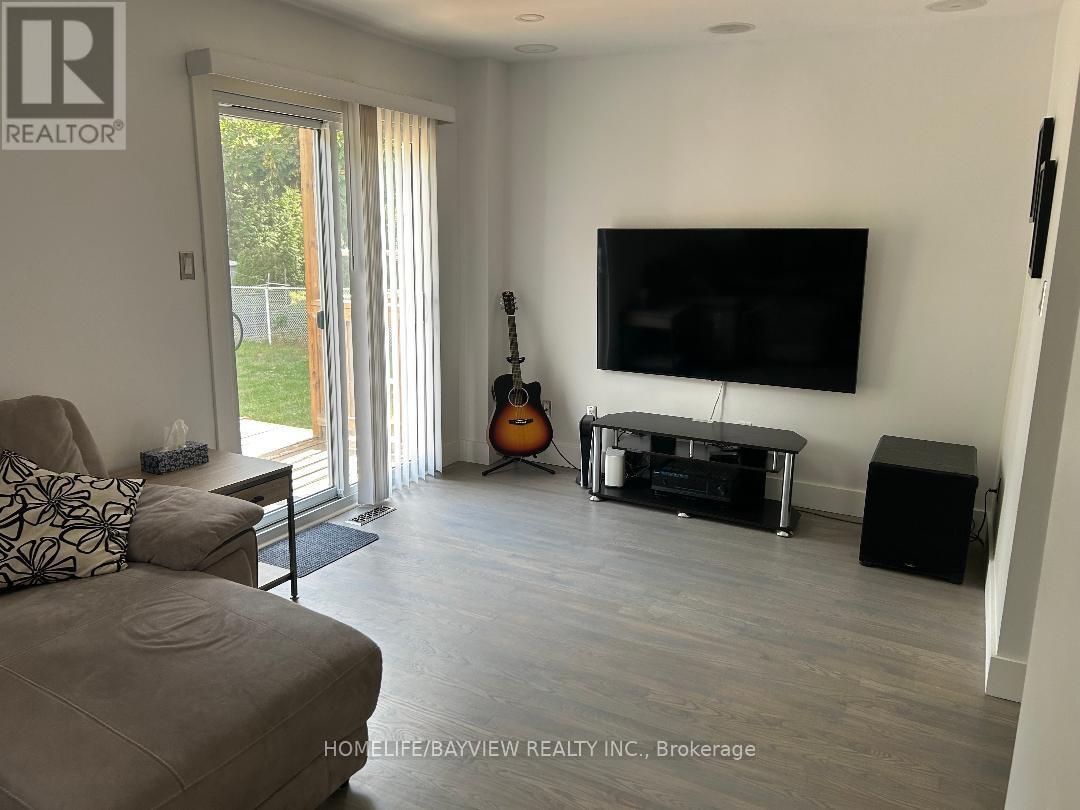999 Anna Maria Avenue, Innisfil, Ontario  L9S 1V5 - Photo 10 - N12356323