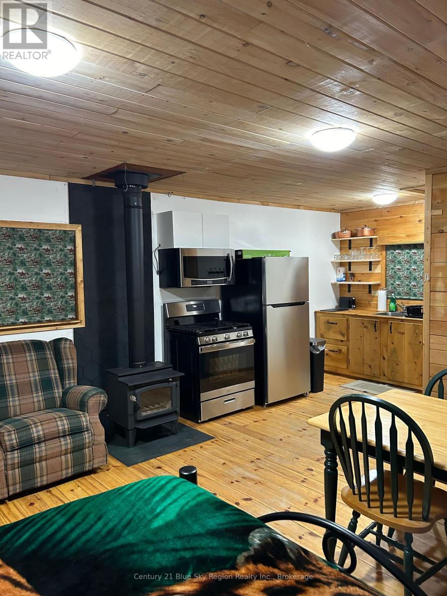 787 Development Road, Bonfield, Ontario  P0H 2E0 - Photo 7 - X12377961