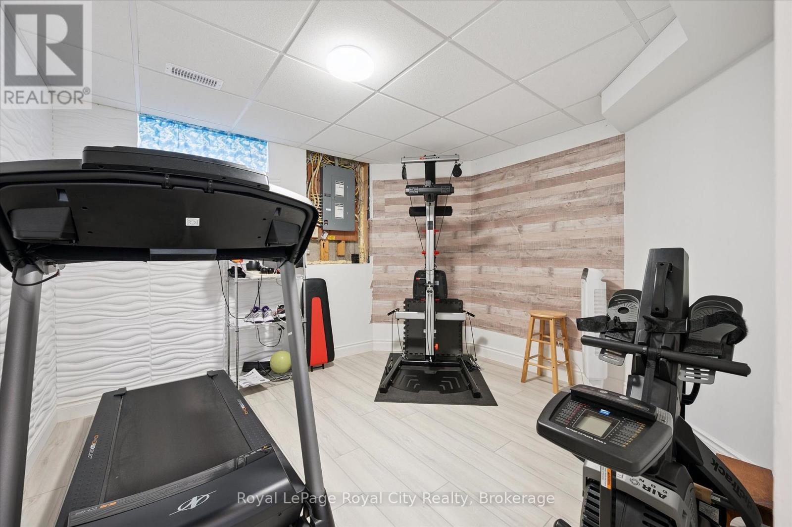 53 Pacific Place, Guelph, Ontario  N1G 4R3 - Photo 32 - X12428559