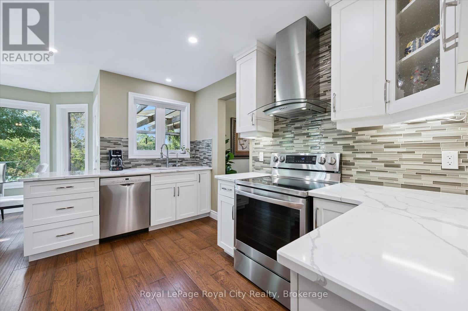 53 Pacific Place, Guelph, Ontario  N1G 4R3 - Photo 11 - X12428559