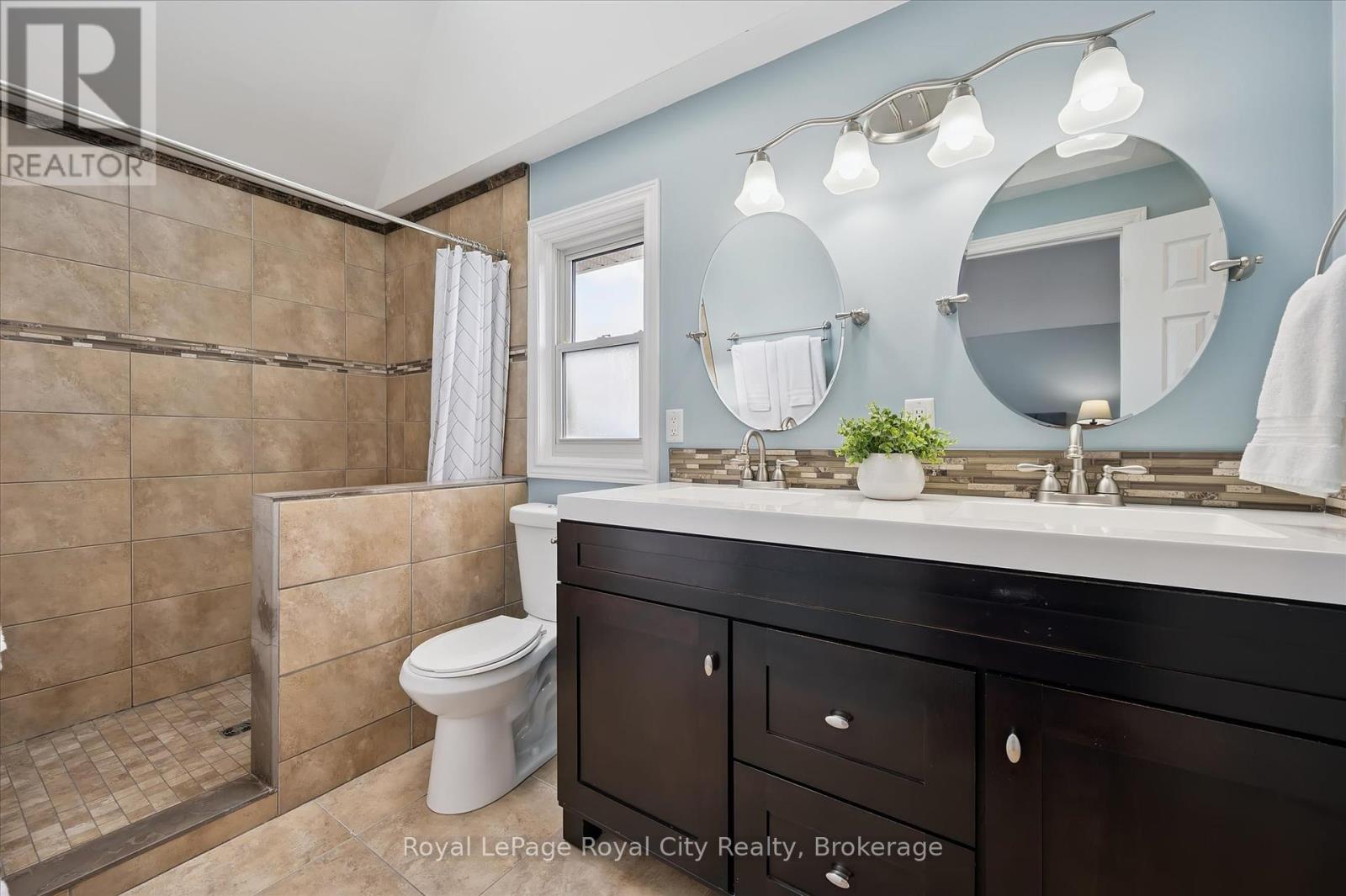 53 Pacific Place, Guelph, Ontario  N1G 4R3 - Photo 22 - X12428559