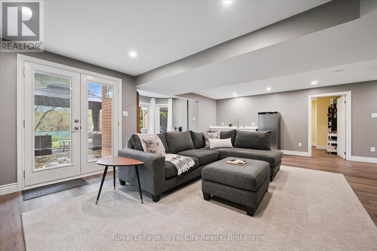 53 Pacific Place, Guelph, Ontario  N1G 4R3 - Photo 28 - X12428559