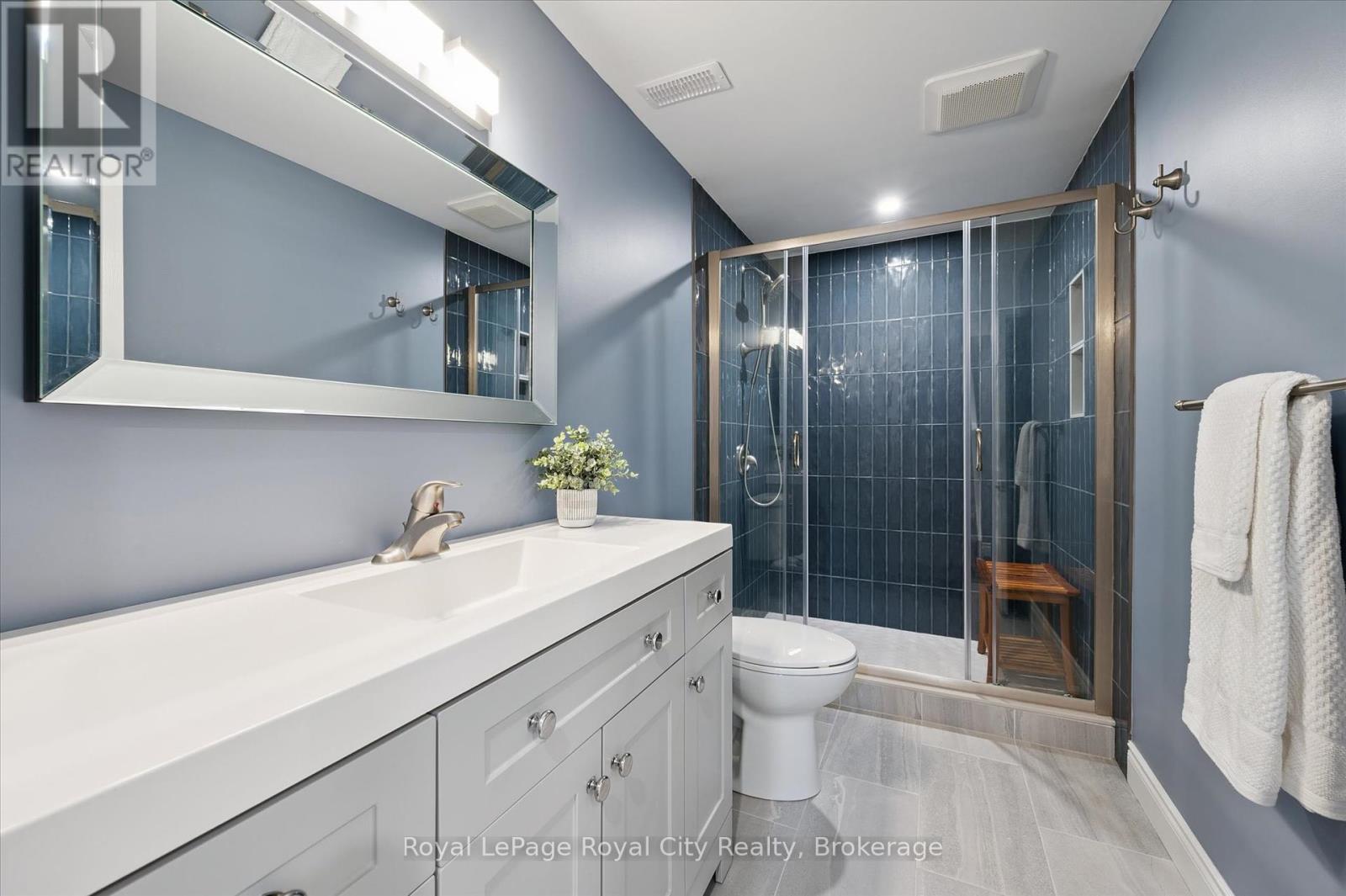 53 Pacific Place, Guelph, Ontario  N1G 4R3 - Photo 31 - X12428559
