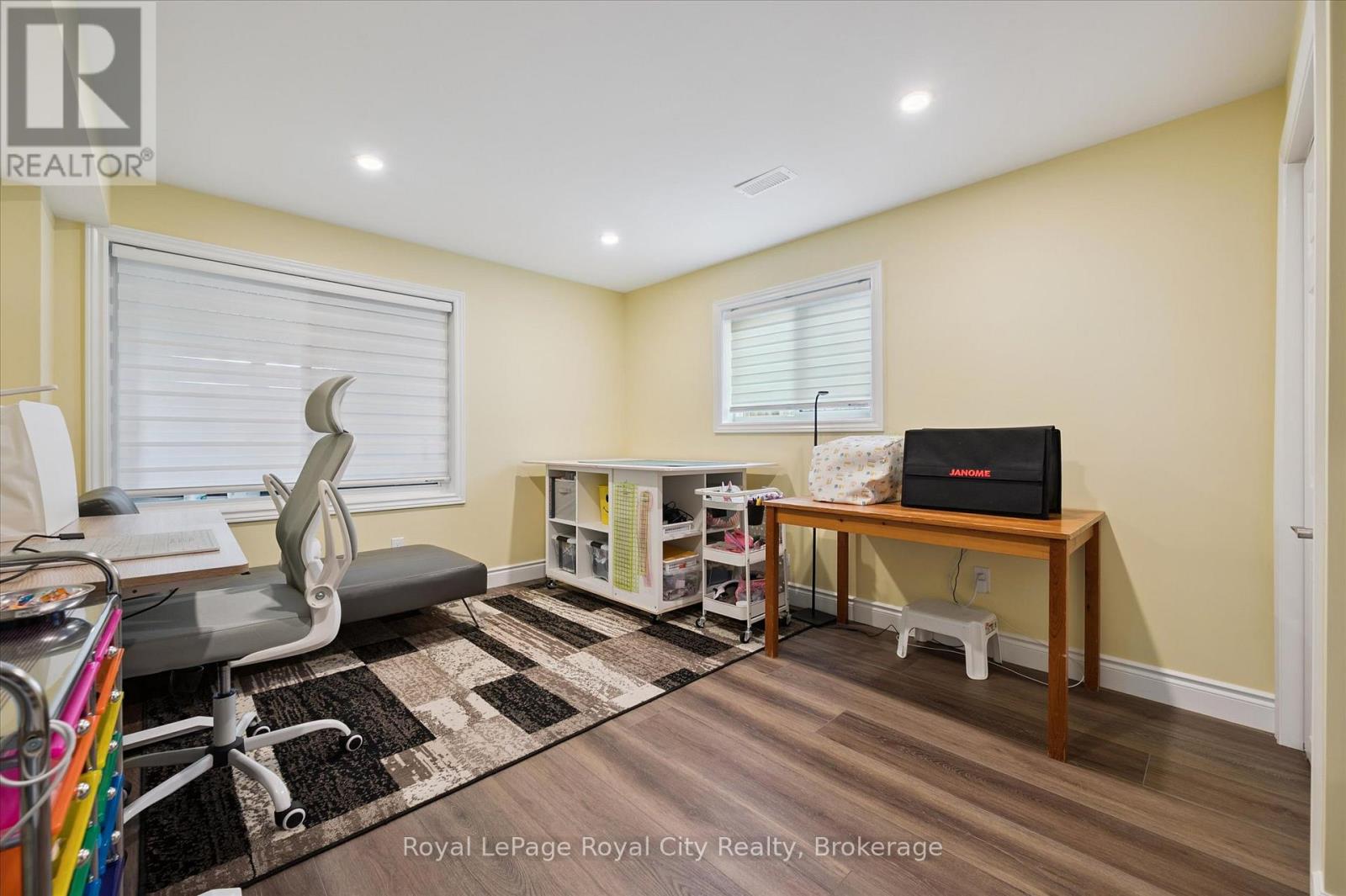 53 Pacific Place, Guelph, Ontario  N1G 4R3 - Photo 33 - X12428559