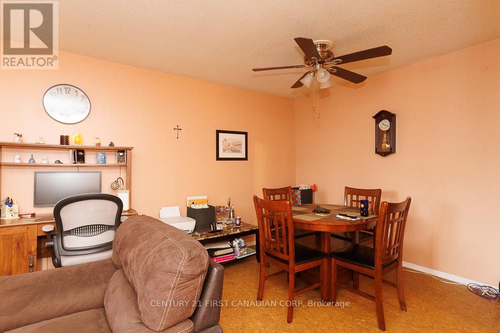 204 - 725 Deveron Crescent, London South, Ontario  N5Z 4X3 - Photo 10 - X12428572