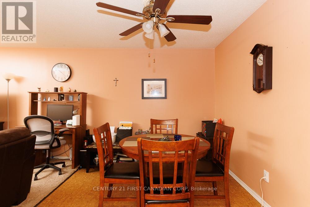 204 - 725 Deveron Crescent, London South, Ontario  N5Z 4X3 - Photo 11 - X12428572